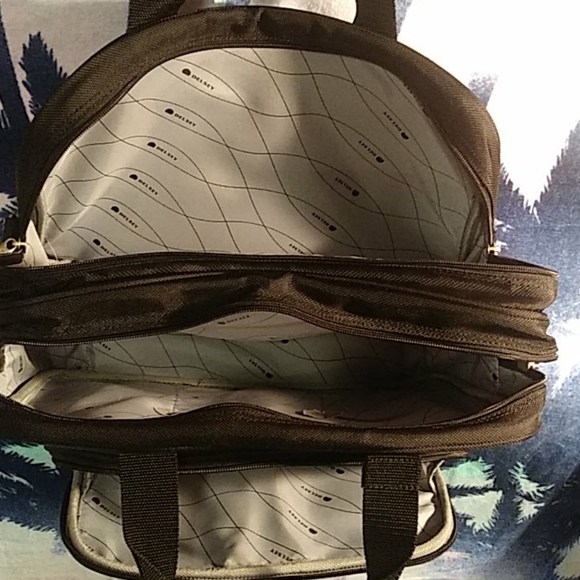 Delsey Lightweight Carry-On Bag 15x12x6 - Picture 4 of 8